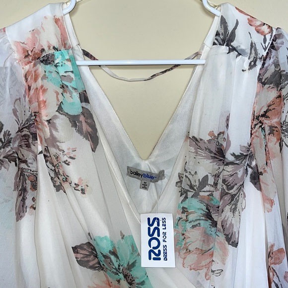 Romper - Picture 2 of 3